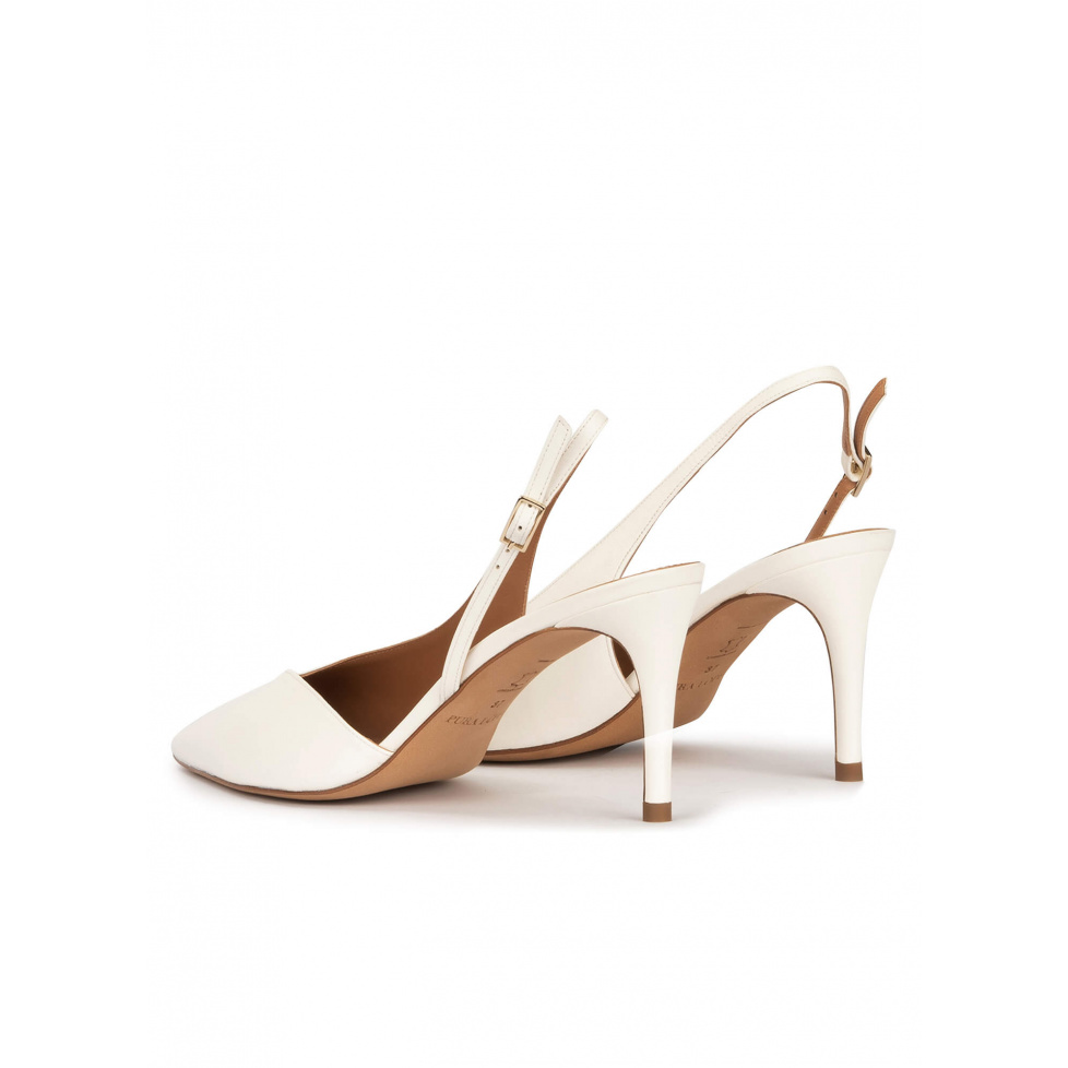 Mid-heel pointed toe slingback shoes in offwhite leather . PURA LOPEZ