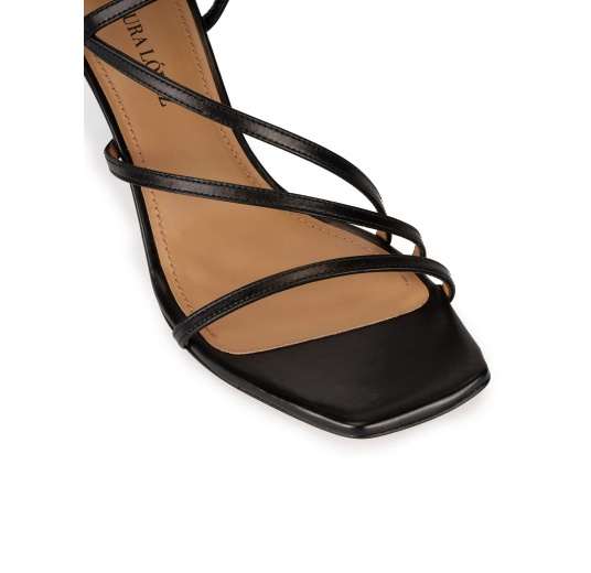 Strappy mid heel sandals in black leather Pura López